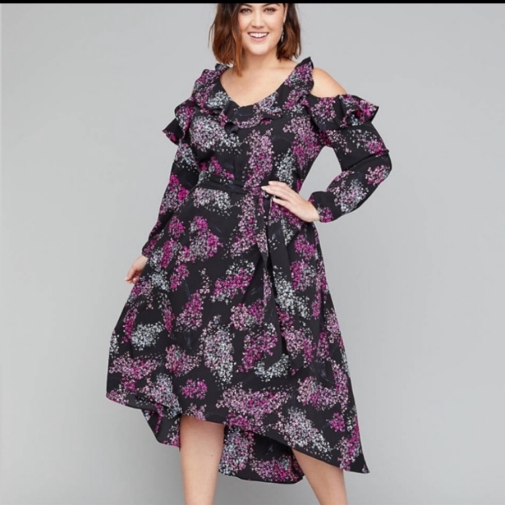 NWOT Lane Bryant cold-shoulder flutter flowy dress